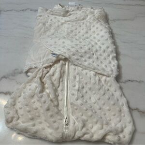 HALO Sleepsack Swaddle Ivory Plush Dots Warm Newborn To 3 Months